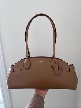 Coach Empire Carryall 34 Leather Shoulder Bag